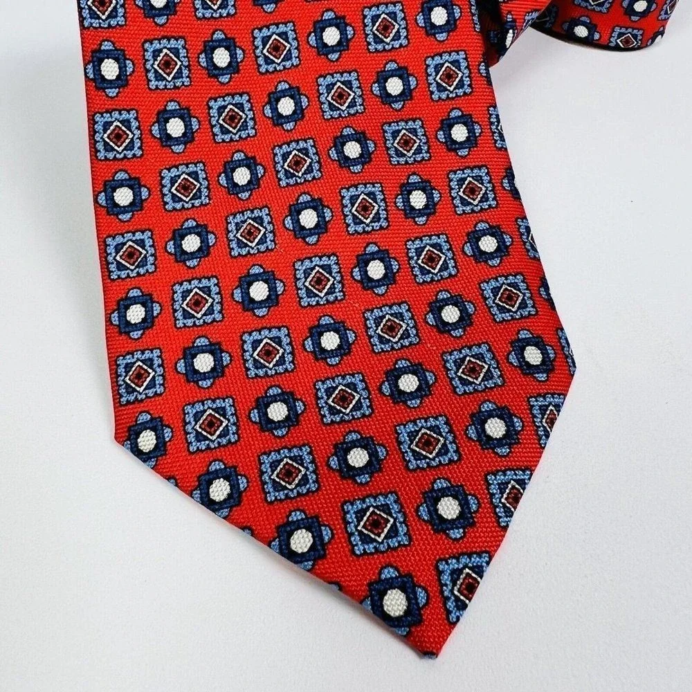NWOT M. FERRETTI Red w/ Blue White & Red Silk Mens Necktie 3.25